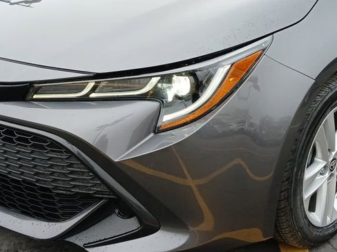 Used 2022 Toyota Corolla SE w/ SE Preferred Package image 28