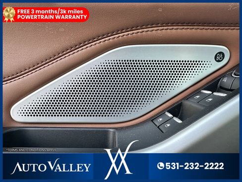 Used 2022 Ford Explorer King Ranch w/ Premium Technology Package image 61