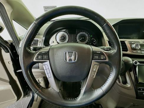 Used 2016 Honda Odyssey Touring image 13