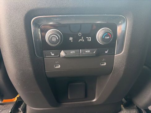 Used 2023 Chevrolet Tahoe High Country w/ Premium Package 2 image 17