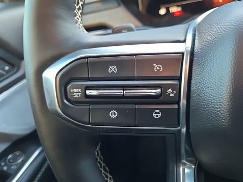 Used 2024 GMC Acadia Denali w/ Super Cruise Package image 17