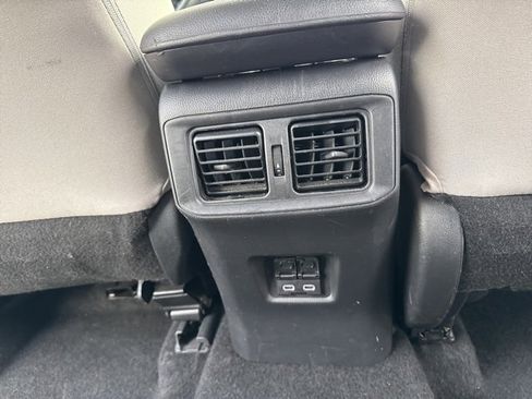 Used 2024 Toyota RAV4 XLE image 32