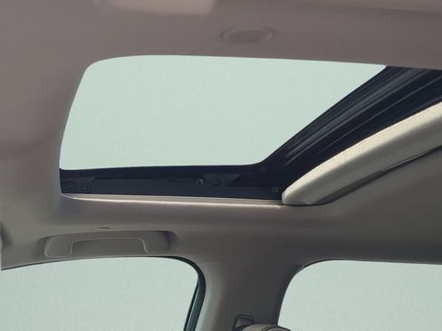 Certified 2025 Honda CR-V EX image 17