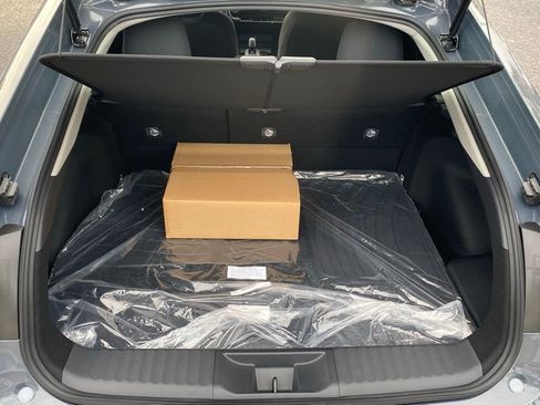 New 2026 Toyota Prius Plug-In Hybrid image 10