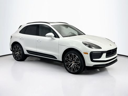 Used 2026 Porsche Macan AWD/4WD image 9