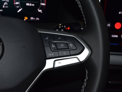 New 2026 Volkswagen Tiguan SE AWD/4WD image 8