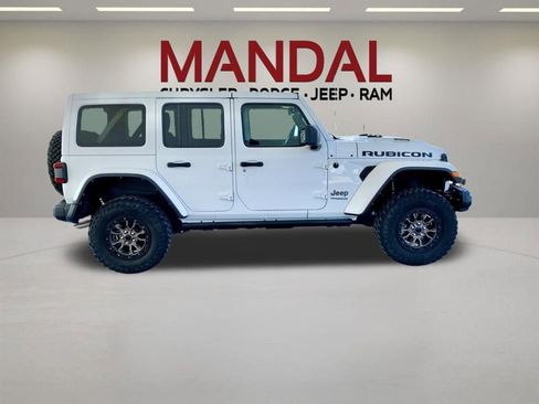Used 2021 Jeep Wrangler Unlimited Rubicon w/ Trailer Tow Package AWD/4WD image 5