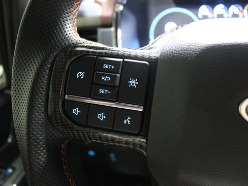 Used 2022 Ford F150 Lariat AWD/4WD image 40