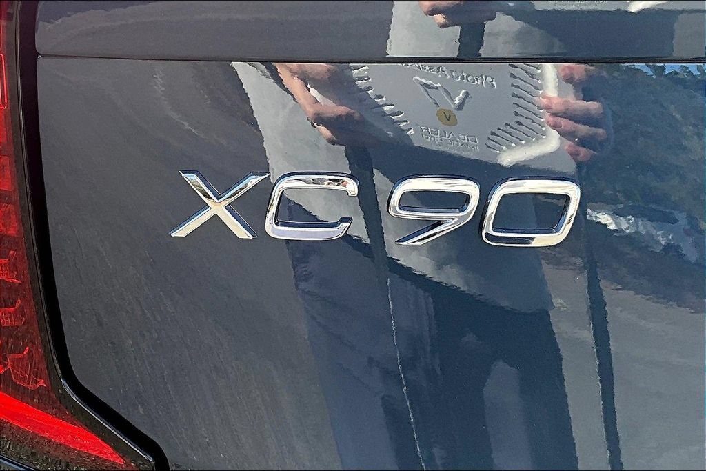 New 2026 Volvo XC90 B6 Plus w/ Protection Package Premier AWD/4WD image 8