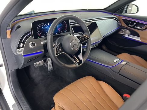 Used 2025 Mercedes-Benz E 450 4MATIC All-Terrain Wagon image 2