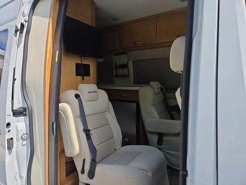 Used 2020 Mercedes-Benz Sprinter 3500 image 5