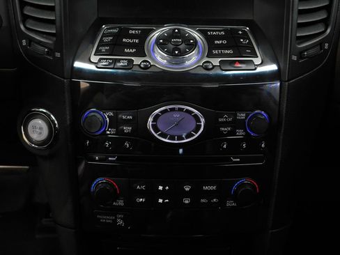 Used 2010 INFINITI FX35 AWD w/ Technology Pkg image 47