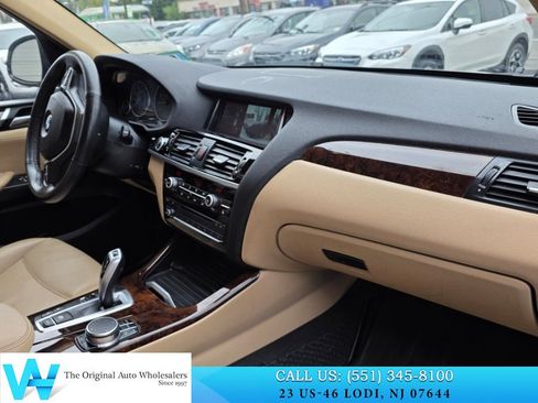 Used 2017 BMW X3 xDrive28i AWD/4WD image 16