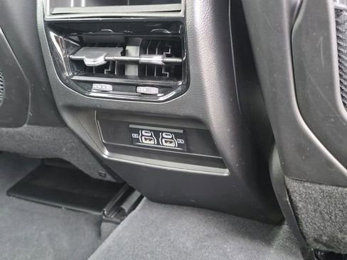 Used 2023 Jeep Grand Cherokee Laredo AWD/4WD image 32
