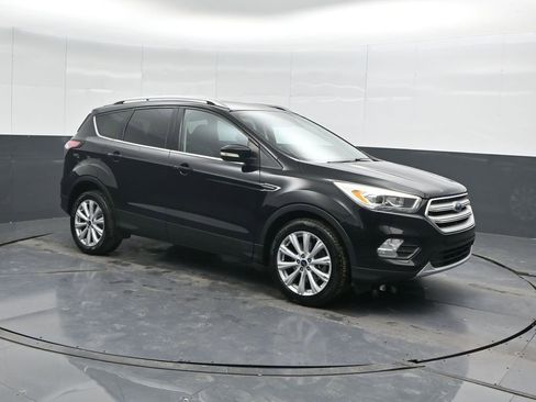 Used 2018 Ford Escape Titanium image 4