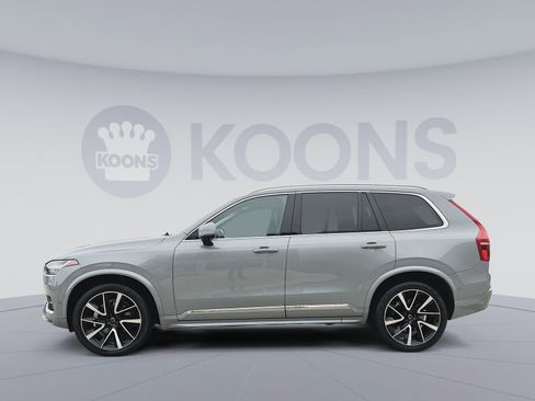 Used 2024 Volvo XC90 B5 Plus w/ Protection Package image 2