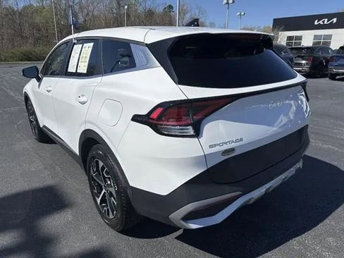 Certified 2024 Kia Sportage EX FWD image 4