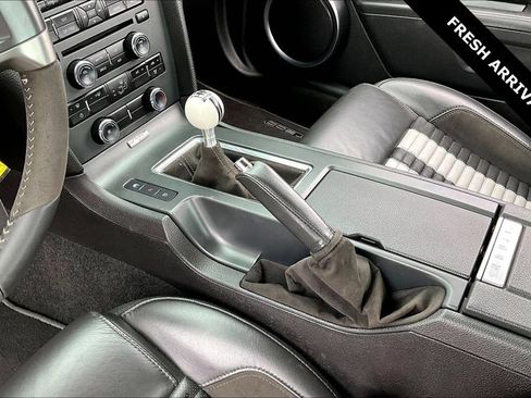 Used 2010 Ford Mustang Shelby GT500 RWD image 8