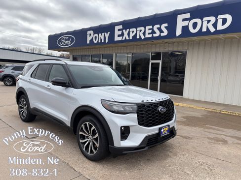 New 2026 Ford Explorer ST-Line image 1