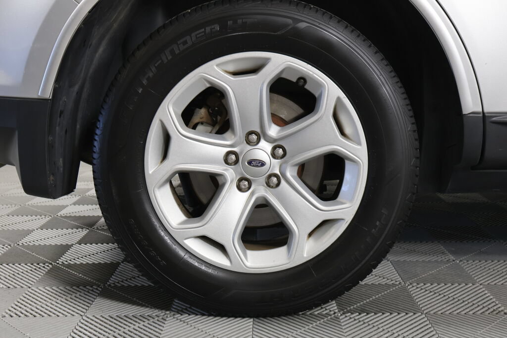 Used 2014 Ford Edge SEL w/ Equipment Group 205A AWD/4WD image 7