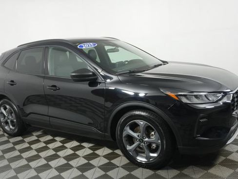Certified 2025 Ford Escape ST-Line FWD image 2