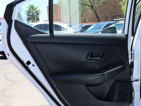 Used 2024 Nissan Sentra S FWD image 29