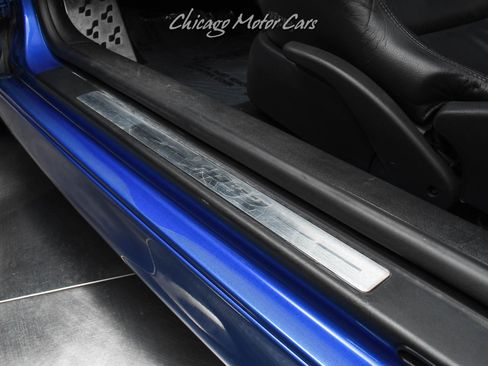 Used 2004 Volkswagen R32 image 23