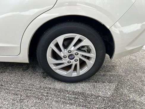 Certified 2025 Subaru Impreza 2.0i image 24