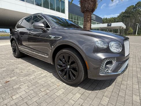 Certified 2021 Bentley Bentayga image 7