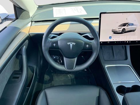 Used 2023 Tesla Model 3 Standard Range image 21