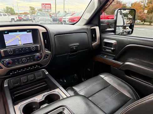 Used 2019 GMC Sierra 2500 Denali image 26