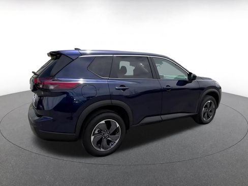 Used 2025 Nissan Rogue SV FWD image 14