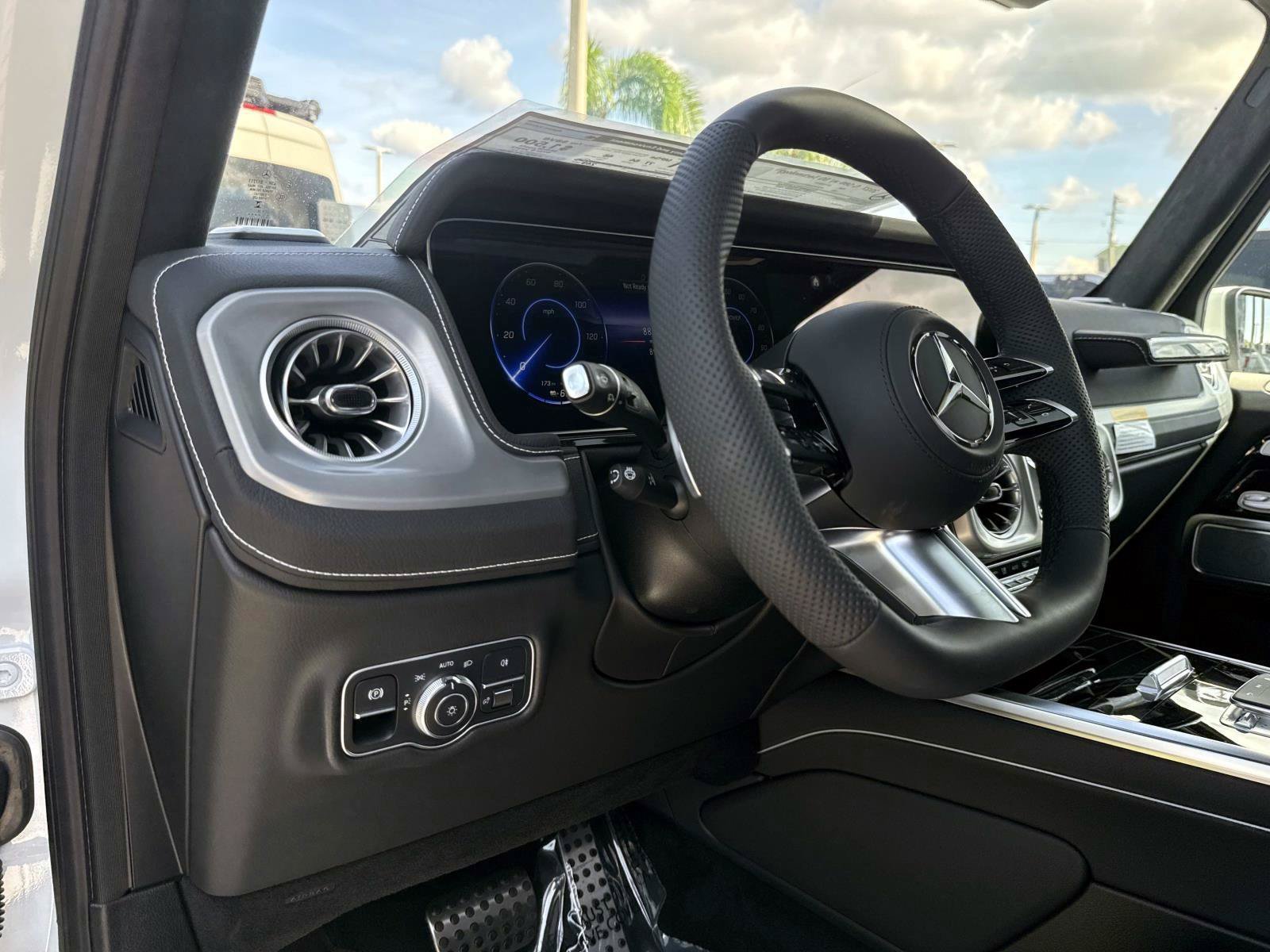 New 2027 Mercedes-Benz G 580 e image 20