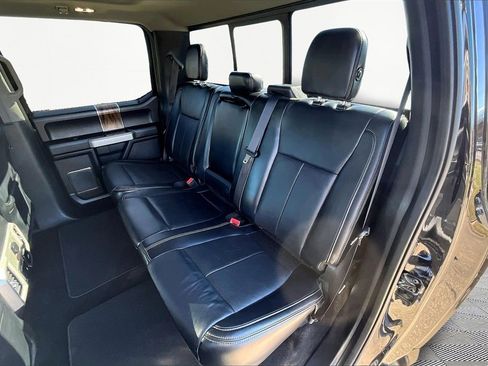 Certified 2019 Ford F150 Lariat w/ Equipment Group 502A Luxury image 27