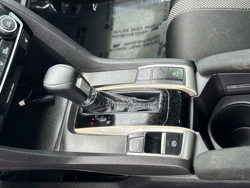 Certified 2021 Honda Civic EX image 24