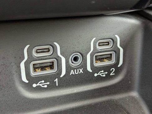 Used 2024 RAM 1500 Limited AWD/4WD image 23