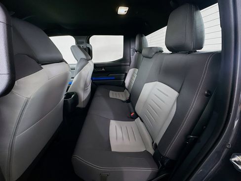 Used 2025 Toyota Tacoma TRD Off-Road image 26