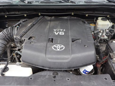 Used 2007 Toyota FJ Cruiser 4WD image 36