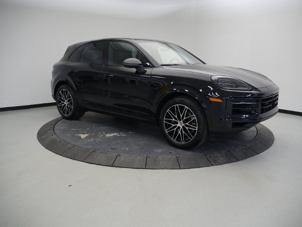 Certified 2026 Porsche Cayenne AWD/4WD image 9