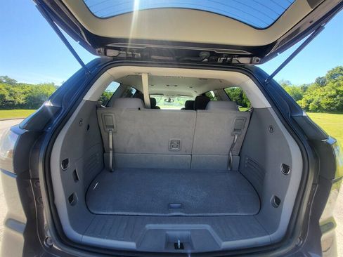 Used 2015 Chevrolet Traverse LS FWD image 10