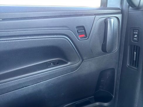 Used 2025 Honda Odyssey Sport-L image 42