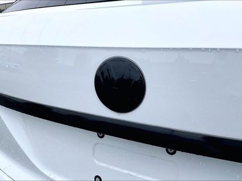 Used 2020 Volkswagen Atlas Cross Sport SE w/ Panoramic Sunroof Package image 24