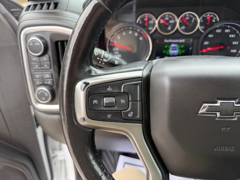 Used 2020 Chevrolet Silverado 1500 LT Trail Boss w/ Convenience Package AWD/4WD image 19