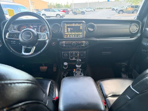 Used 2021 Jeep Wrangler Unlimited Sahara AWD/4WD image 17
