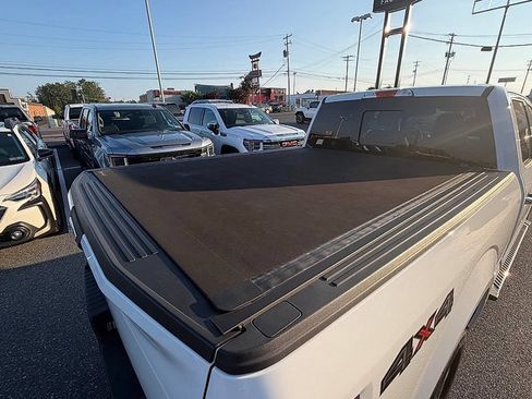 Used 2019 Ford F150 XLT w/ Equipment Group 302A Luxury AWD/4WD image 19