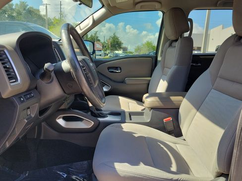Used 2022 Nissan Frontier SV RWD image 13