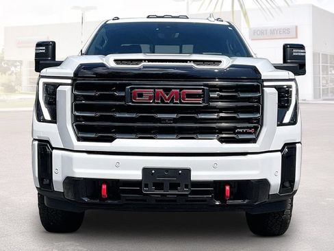 Used 2025 GMC Sierra 2500 AT4 w/ AT4 Premium Plus Package AWD/4WD image 23