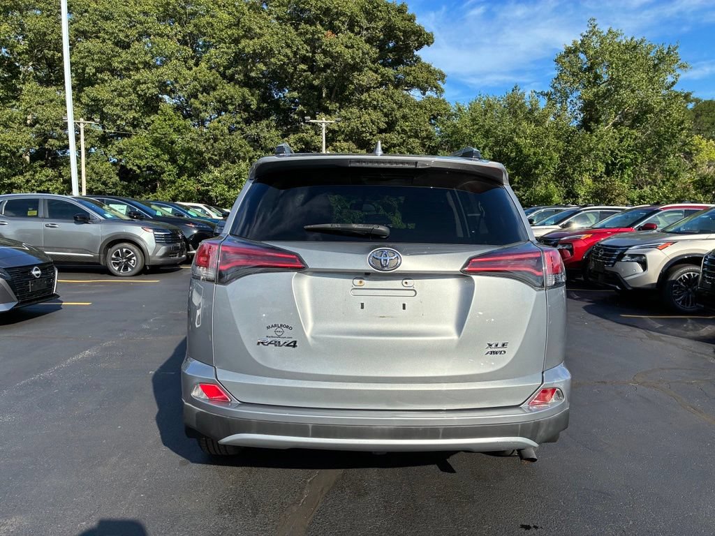 Used 2016 Toyota RAV4 XLE AWD/4WD image 6