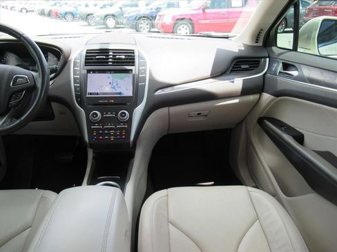 Used 2017 Lincoln MKC Reserve FWD image 14