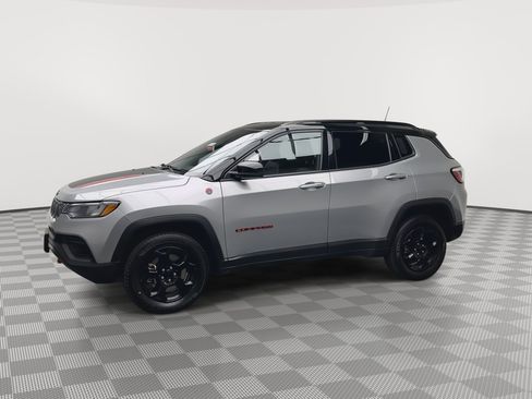 Used 2023 Jeep Compass Trailhawk AWD/4WD image 31